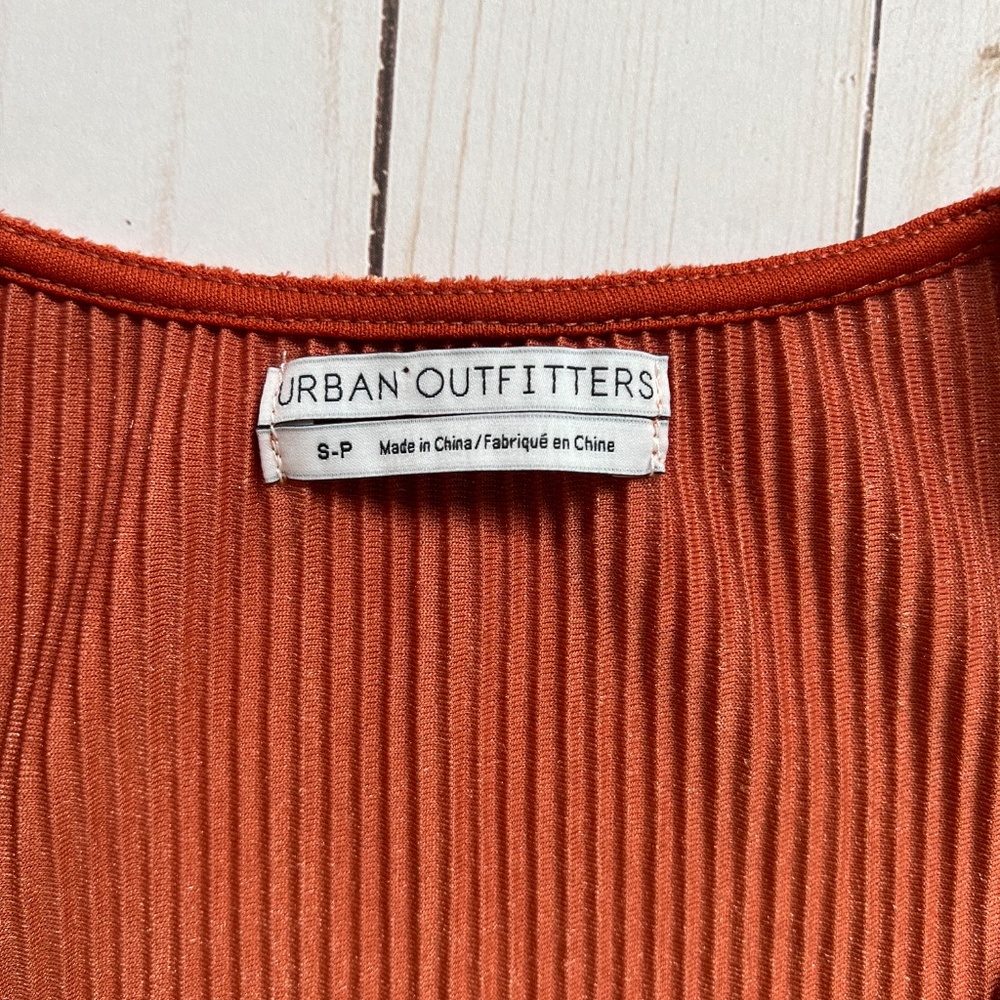 Urban Outfitters Burnt Orange Ribbed Stretch Velvet Crop Top – Size S-P-Festival - Picture 4 of 8